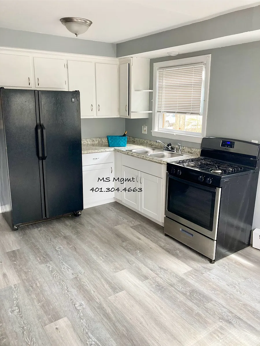 Building Photo - 136 Bradford St #1R
