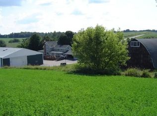 W1054 County Rd S, Hartford, WI 53027