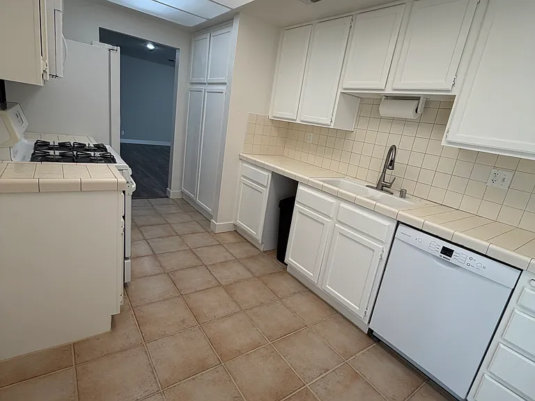 18241 Andrea Cir N #2 — Photo 8