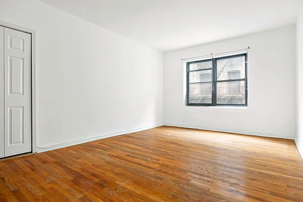 Rented by Living New York | media 13