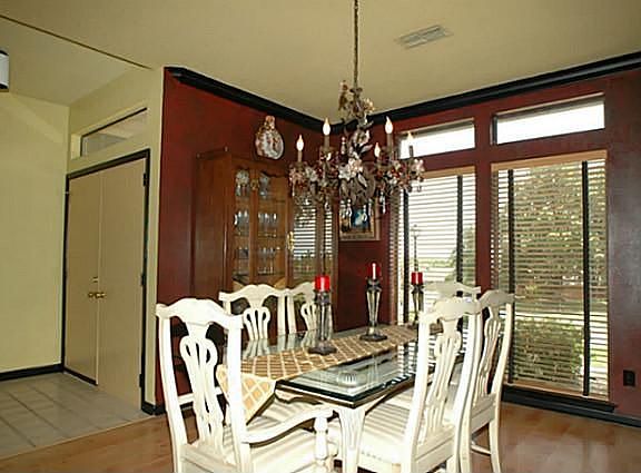 4th image of 2339 Heatherwoods Way