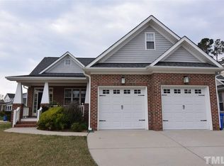 1160 Crystalwater Dr, Fuquay Varina, NC 27526