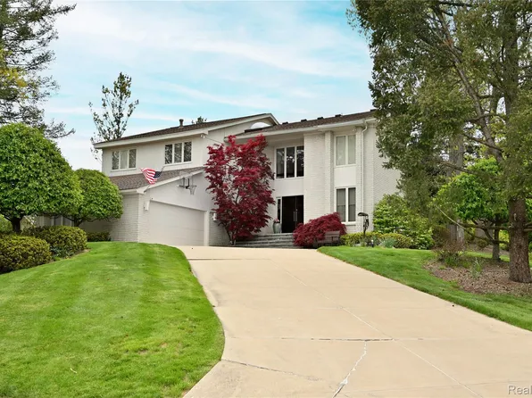 3202 Shadydale Ct, West Bloomfield, MI 48323