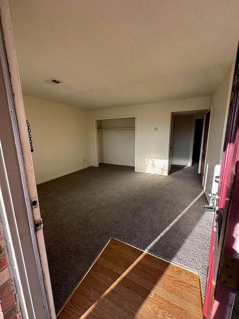 Building Photo - 2029 Saint Michael Dr