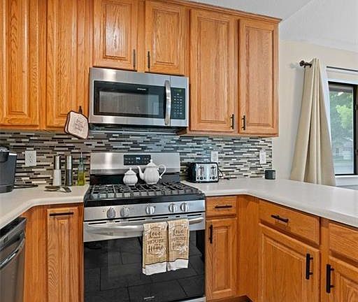 4th image of 12308 Thompkins Dr