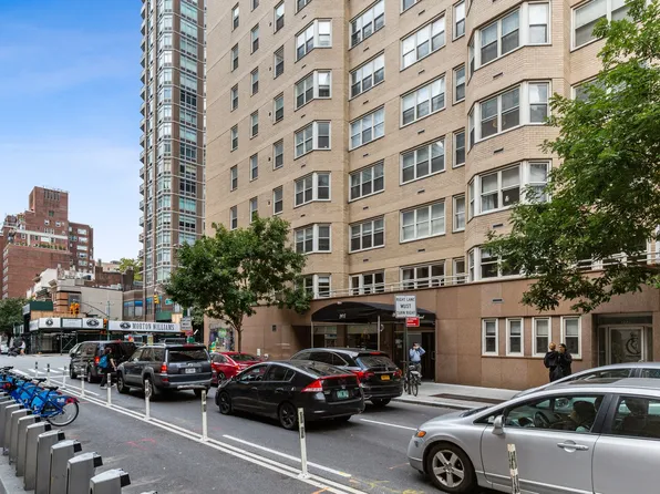 205 East 63rd Street image 17 of 17