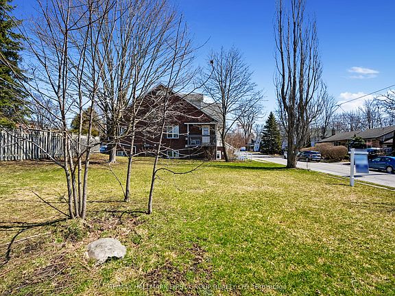4th image of 104 Anne St