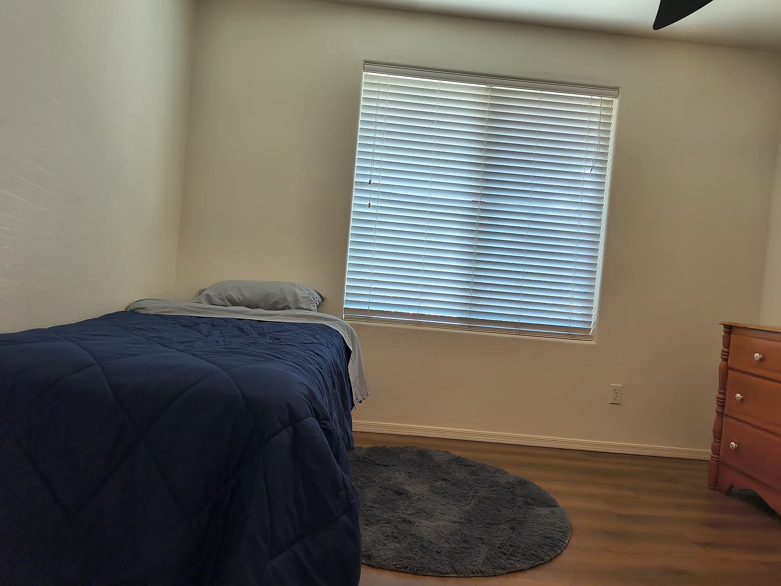 4 bed, 2.5 bath, 1825 sqft, $700 — Photo 3