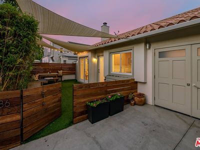 686 Swarthmore Ave, Pacific Palisades, CA, 90272
