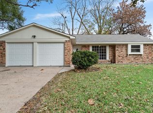 9222 Glen Shadow Dr, Houston, TX 77088