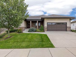 1825 Stone Creek Cir, North Liberty, IA 52317