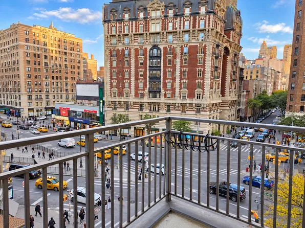 201 West 70th Street image 1 of 10