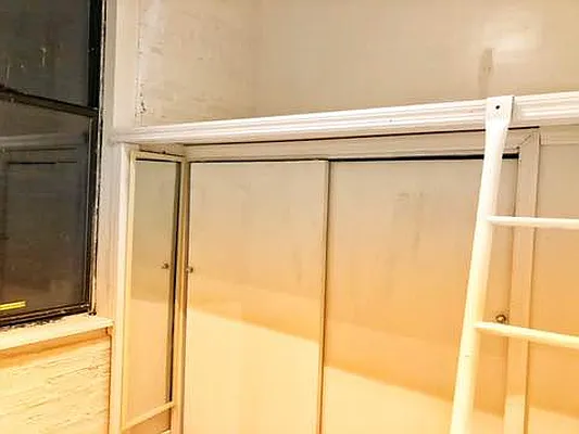 Rented by Friedman Roth Realty | media 23