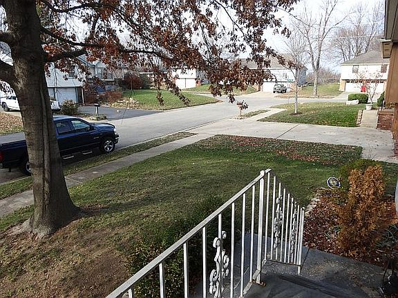 3rd image of 2505 S Cedar Crest Ave