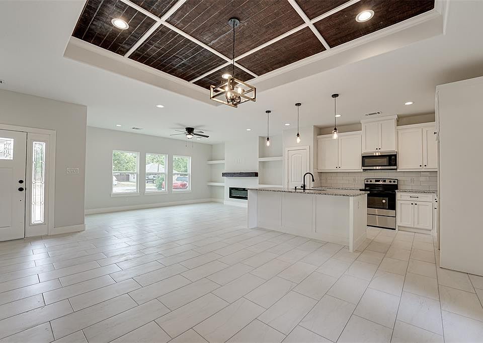 1st image of 2604 College Blvd