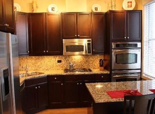 2640 N Hartland Ct, Chicago, IL 60614