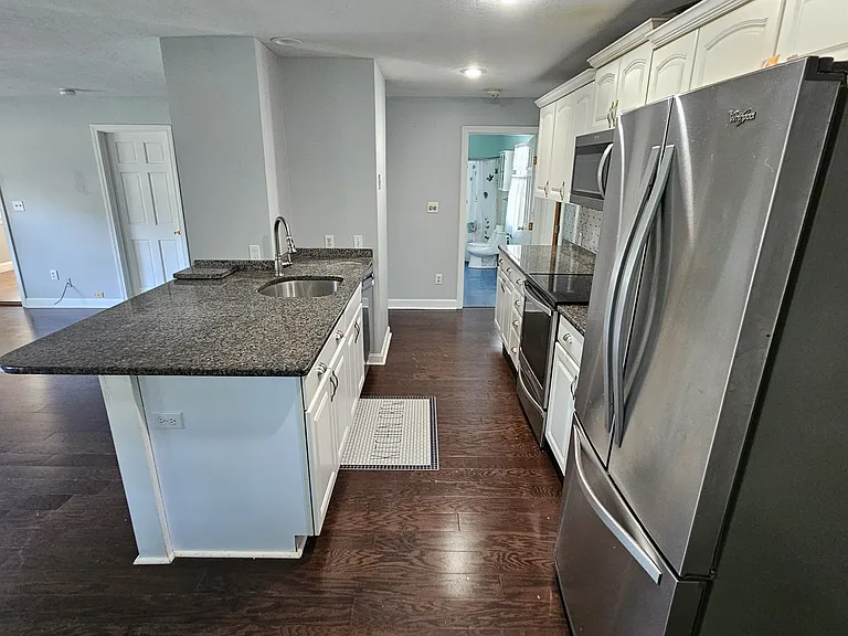 13 Otis St — Photo 19