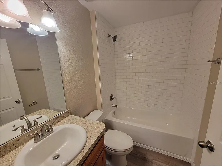 7009 Hemlock Crse — Photo 3