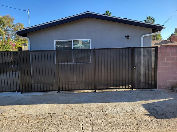 4th image of 23053 Covello St #Adu