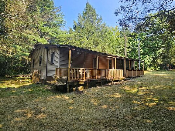 3rd image of 512 Meridian Rd