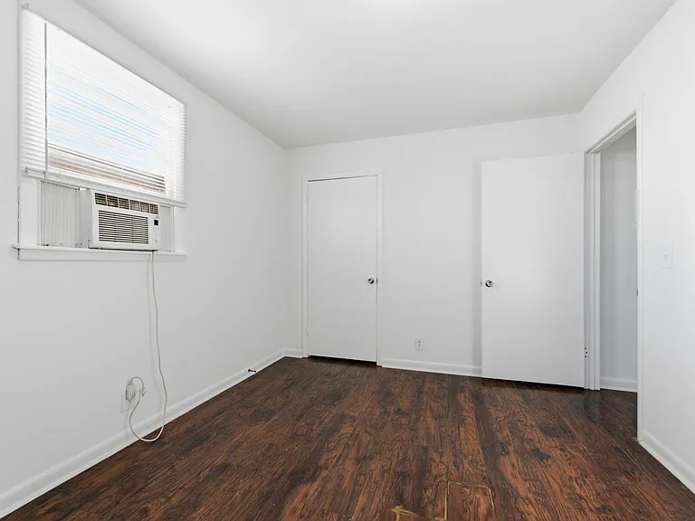 731 McPherson Dr — Photo 22
