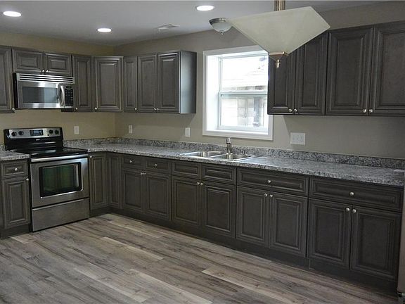 2nd image of 1023 Westbrook Ave