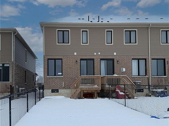 4th image of 40 Middleton St