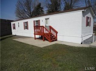 654 S Hillview Rd, Allentown, PA 18103