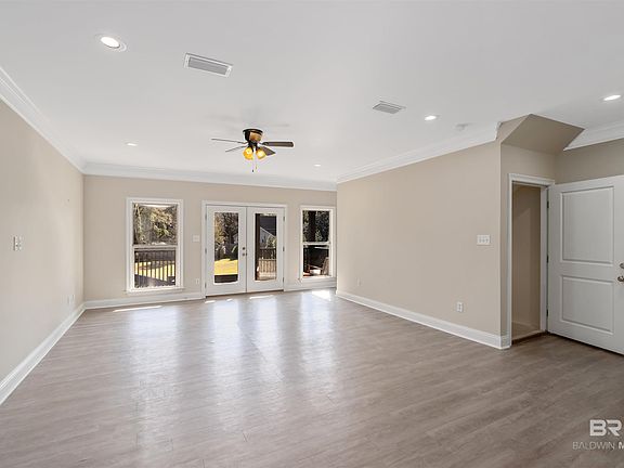 4th image of 311 Magnolia Ave #65