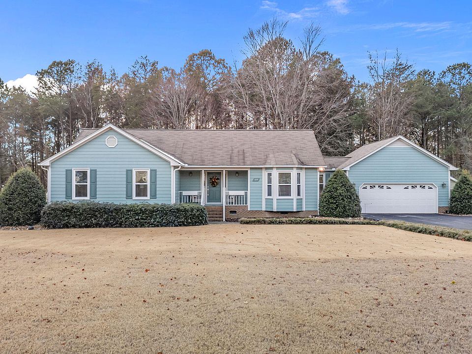 1st image of 109 Pebble Dr