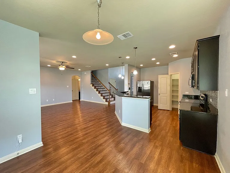 3607 Rusack Dr — Photo 12