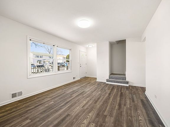 5th image of 1231 Tobin Ct