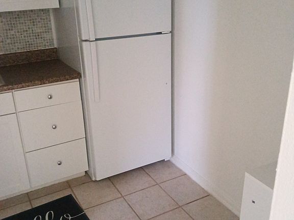 4th image of 6948 Colonial Woods Dr