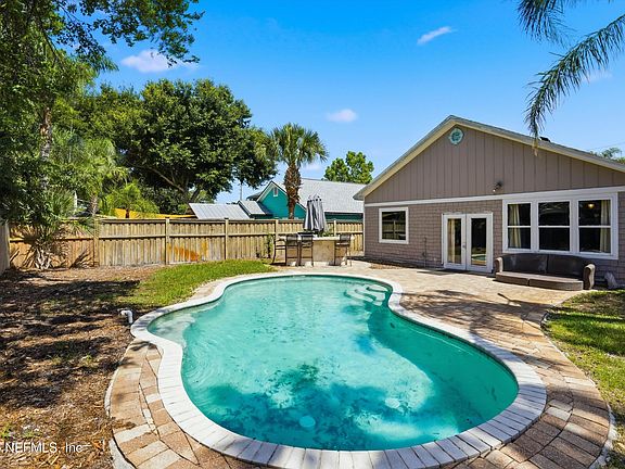 2nd image of 1043 SEABREEZE Avenue