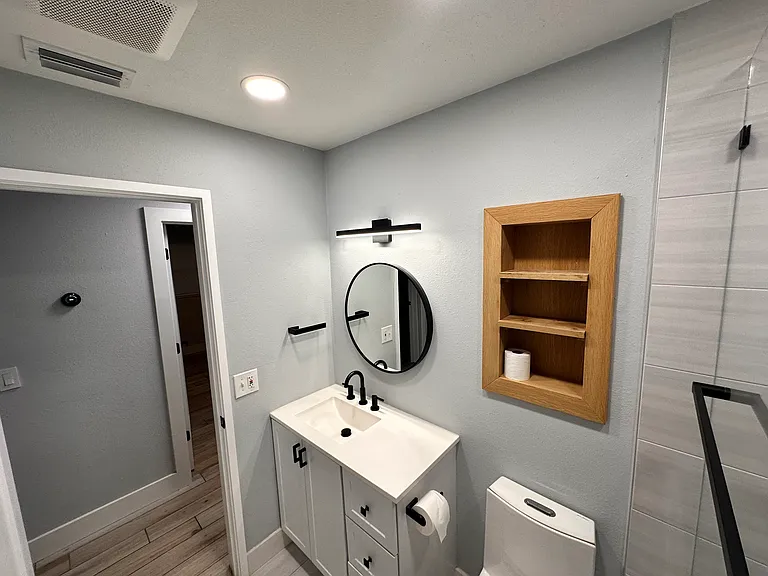4518 W Rogers Ave — Photo 10