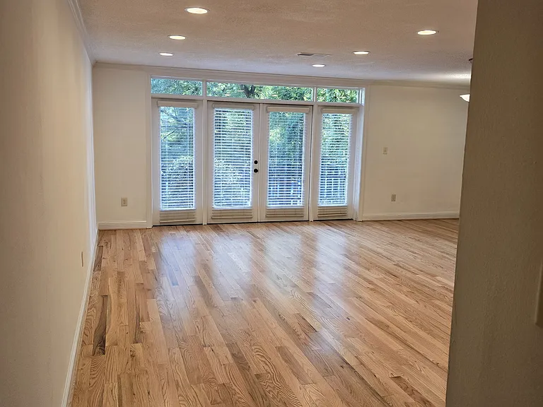 120 Alden Ave NW #F2 — Photo 1