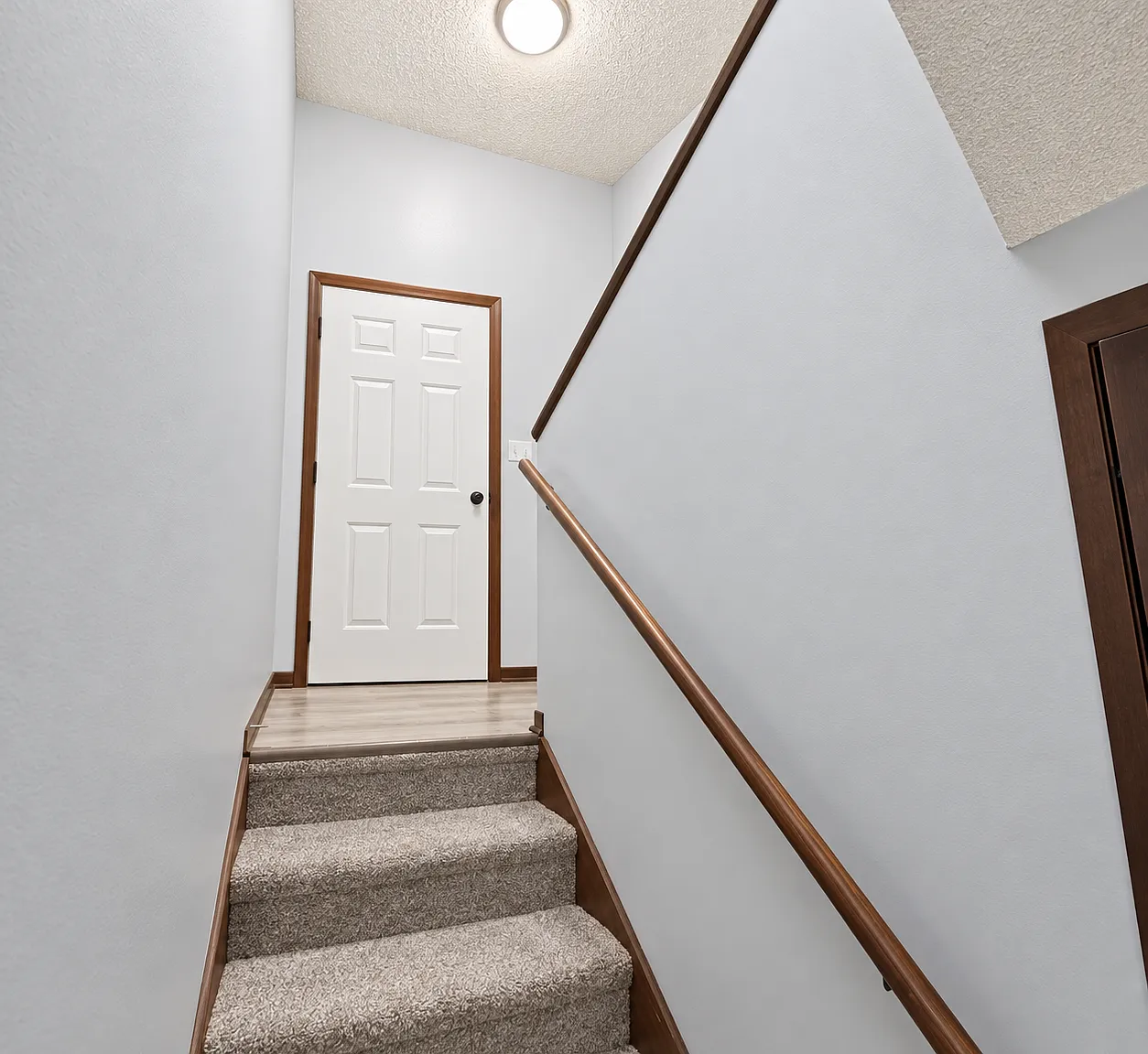 3 bed, $1,899 — Photo 4
