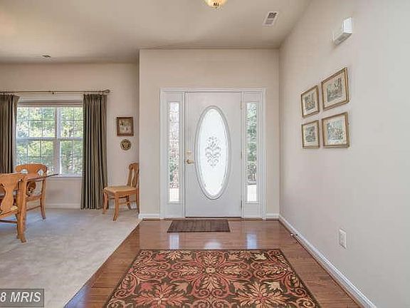Light-filled foyer