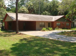 4621 Highway 40 W, Yankeetown, FL 34498