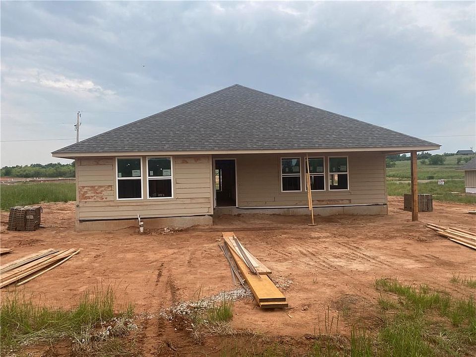 2nd image of 1023 Heritage Hills Dr