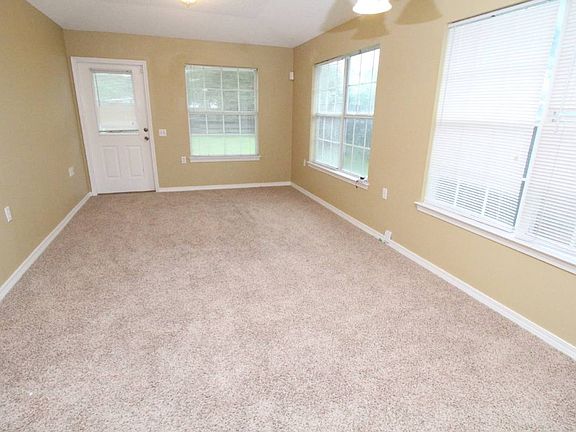 2nd image of 8090 Stonebrook Dr