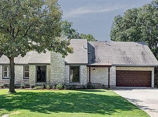 3649 S Hills Ave, Fort Worth, TX 76109