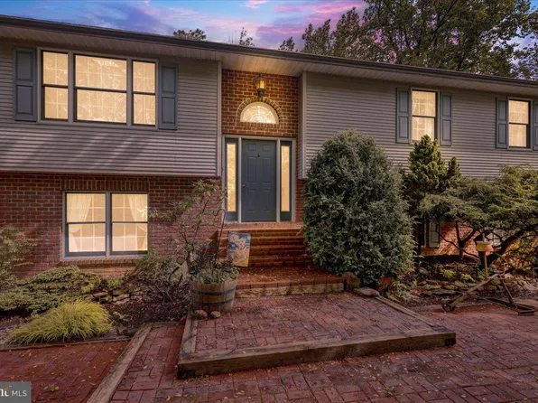 260 Hartman Rd, Reading, PA 19606