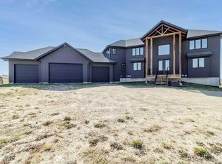 28513 N Township Rd #374, Red Deer, AB T4N5E4