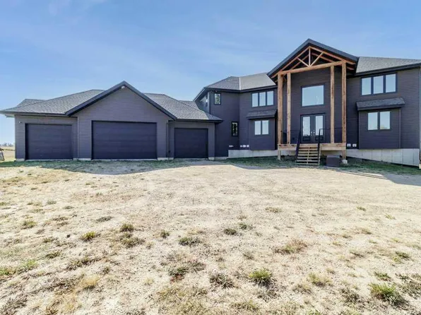 28513 N Township Rd #374, Red Deer, AB T4N 5E4