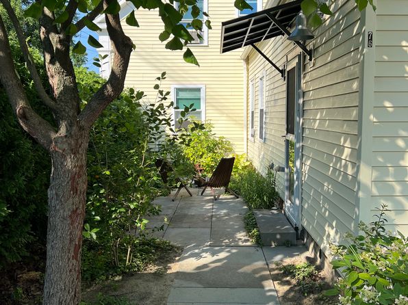 76 School St