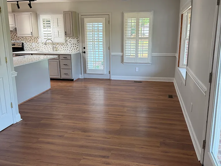 9314 Sawyer Rd — Photo 13