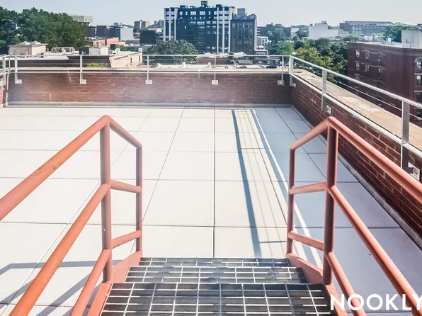 619 Throop Avenue image 4 of 42