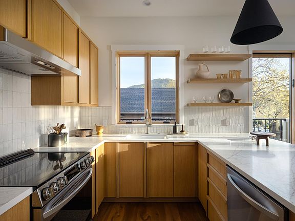 3rd image of 709 C Street #1