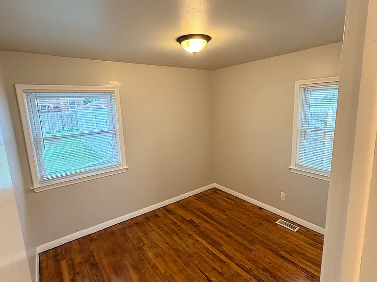 7391 Gronow Ave — Photo 20